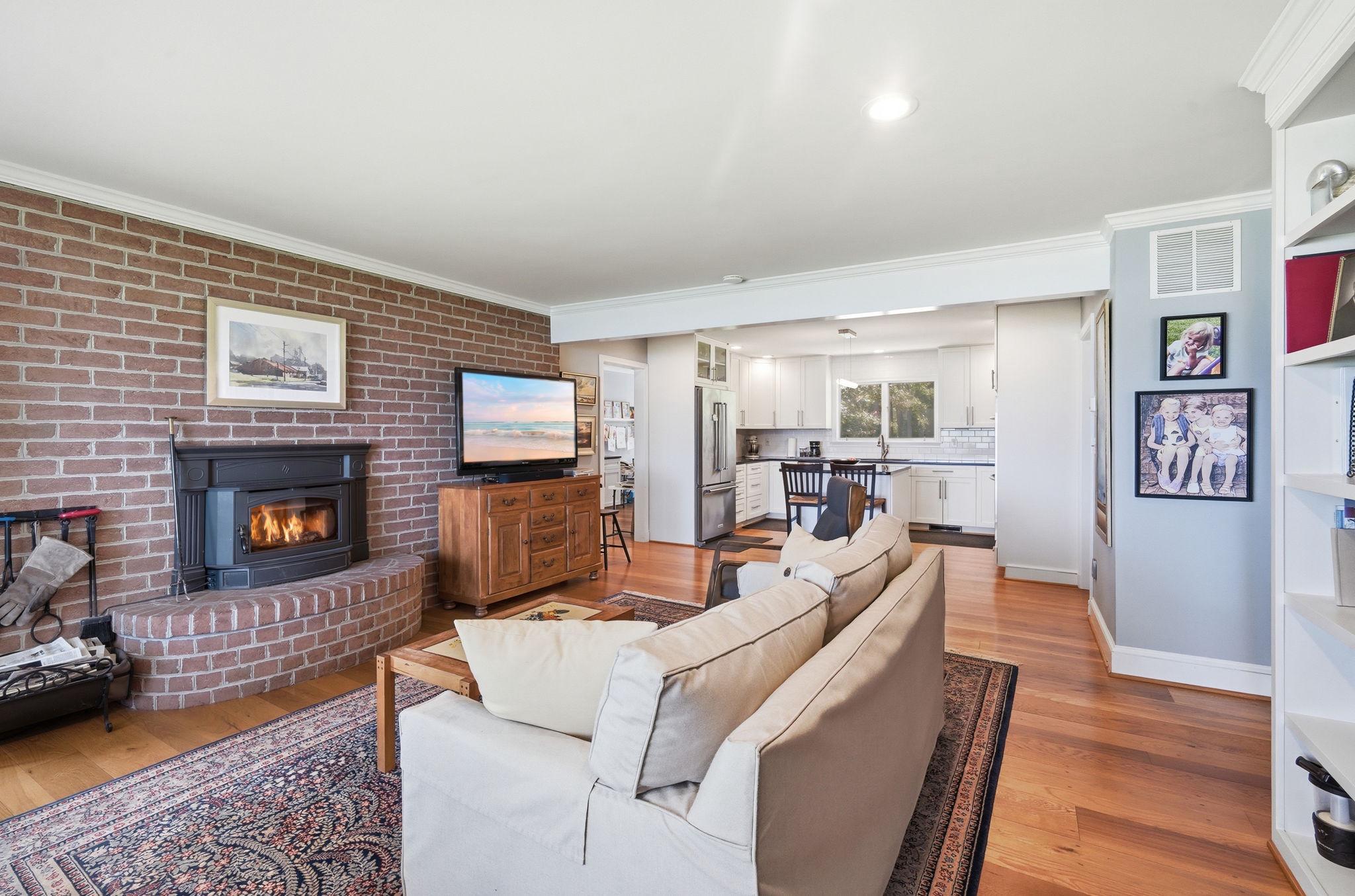 27476 TRAVELERS REST COURT