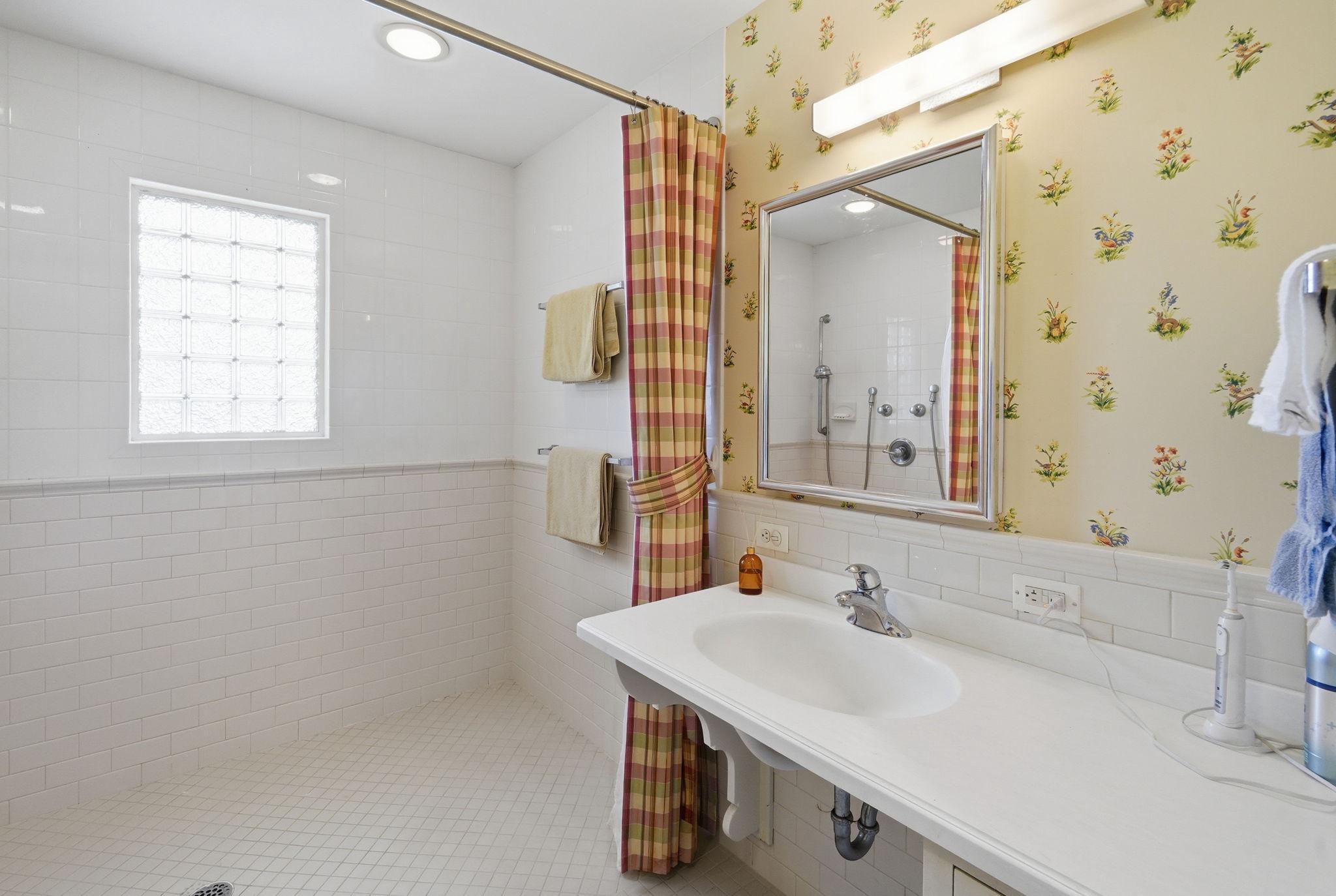 27476 TRAVELERS REST COURT