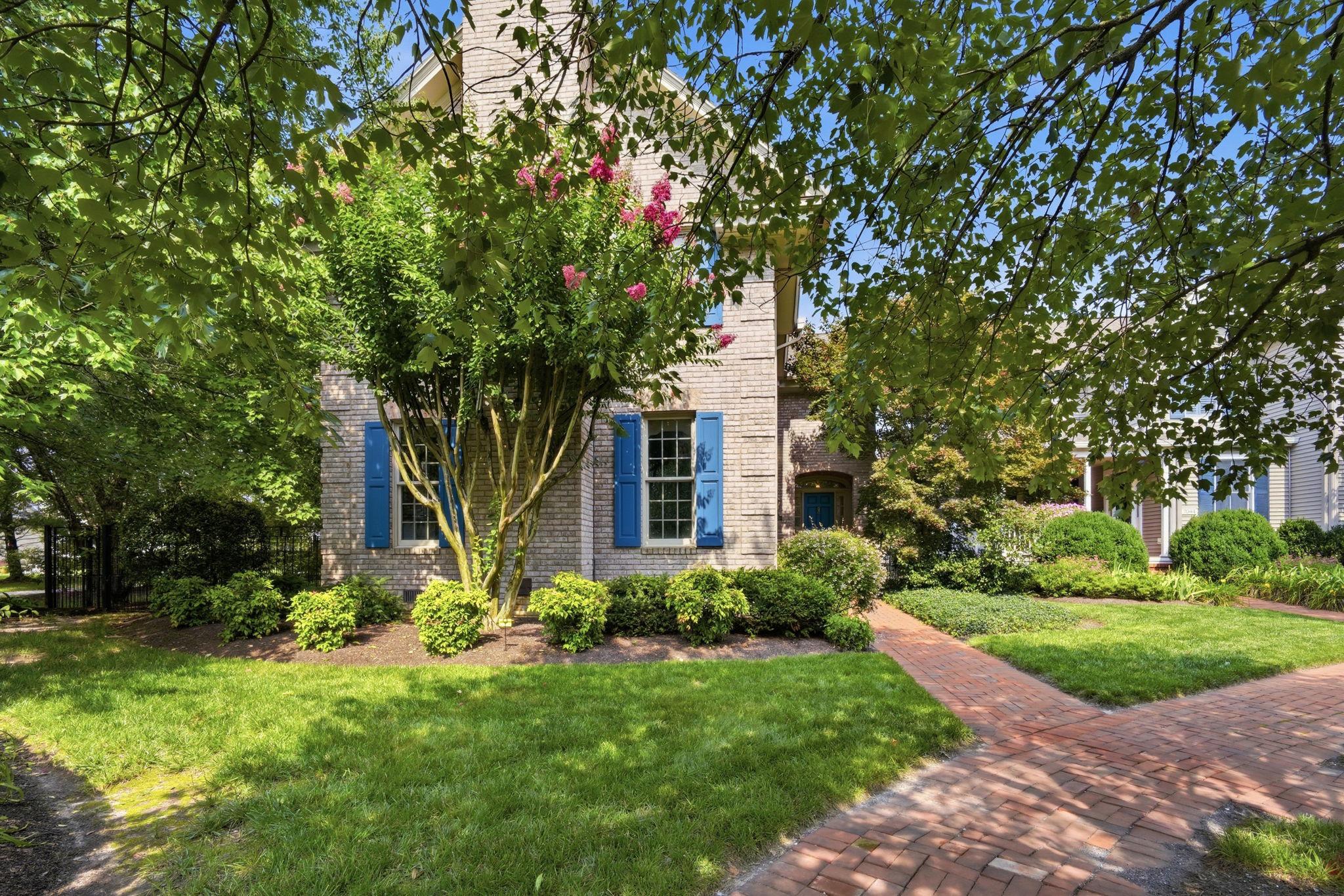 7040 OLD SCHOOL HOUSE LANE