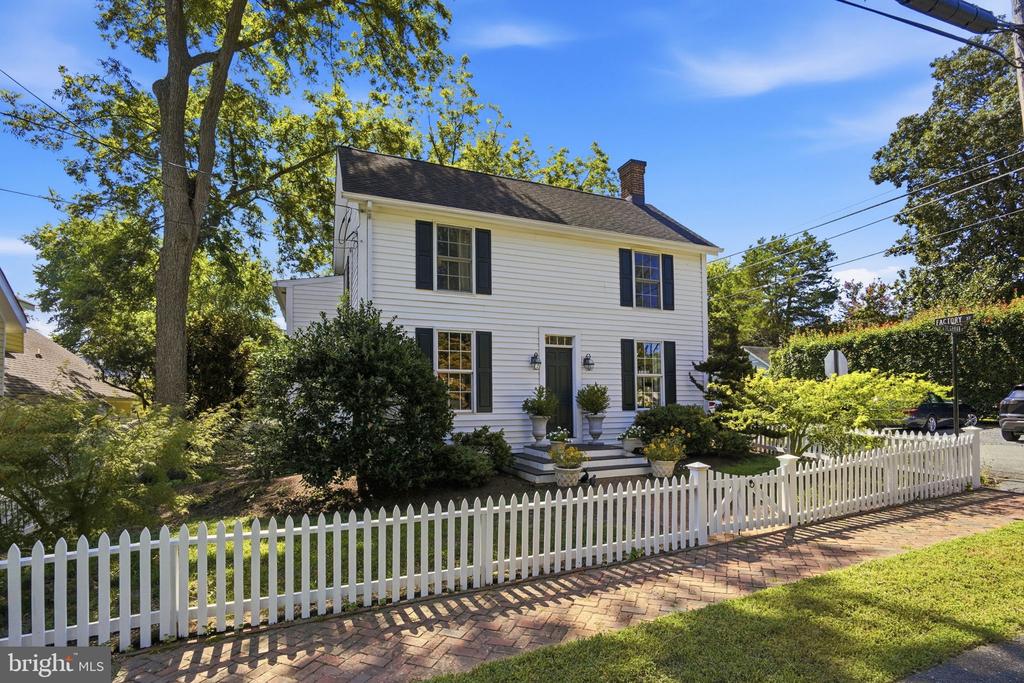 100 TILGHMAN STREET