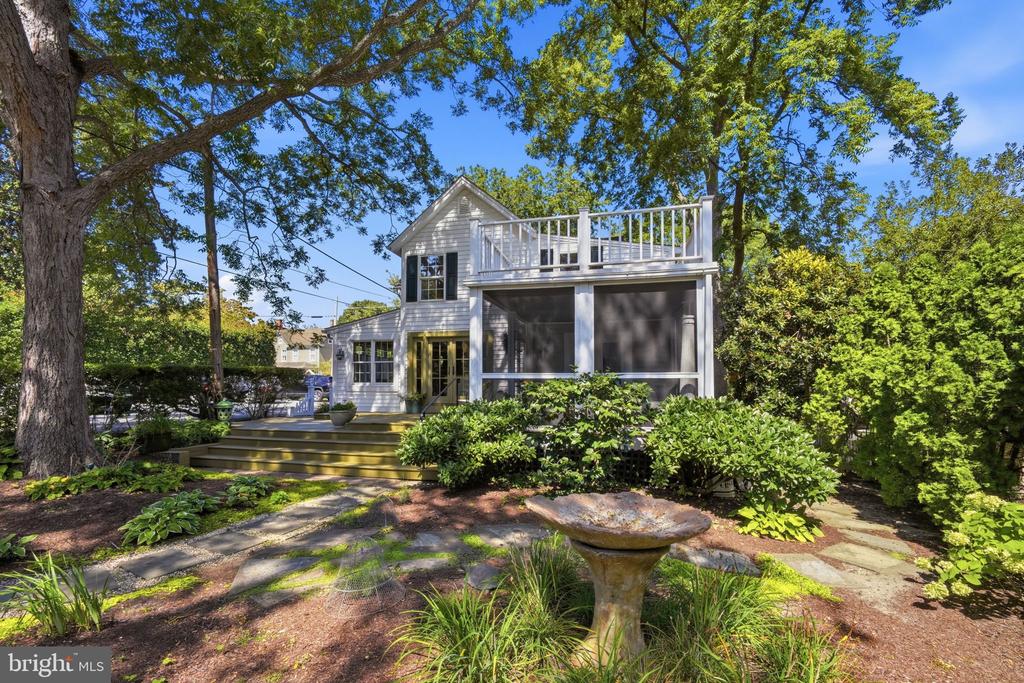 100 TILGHMAN STREET