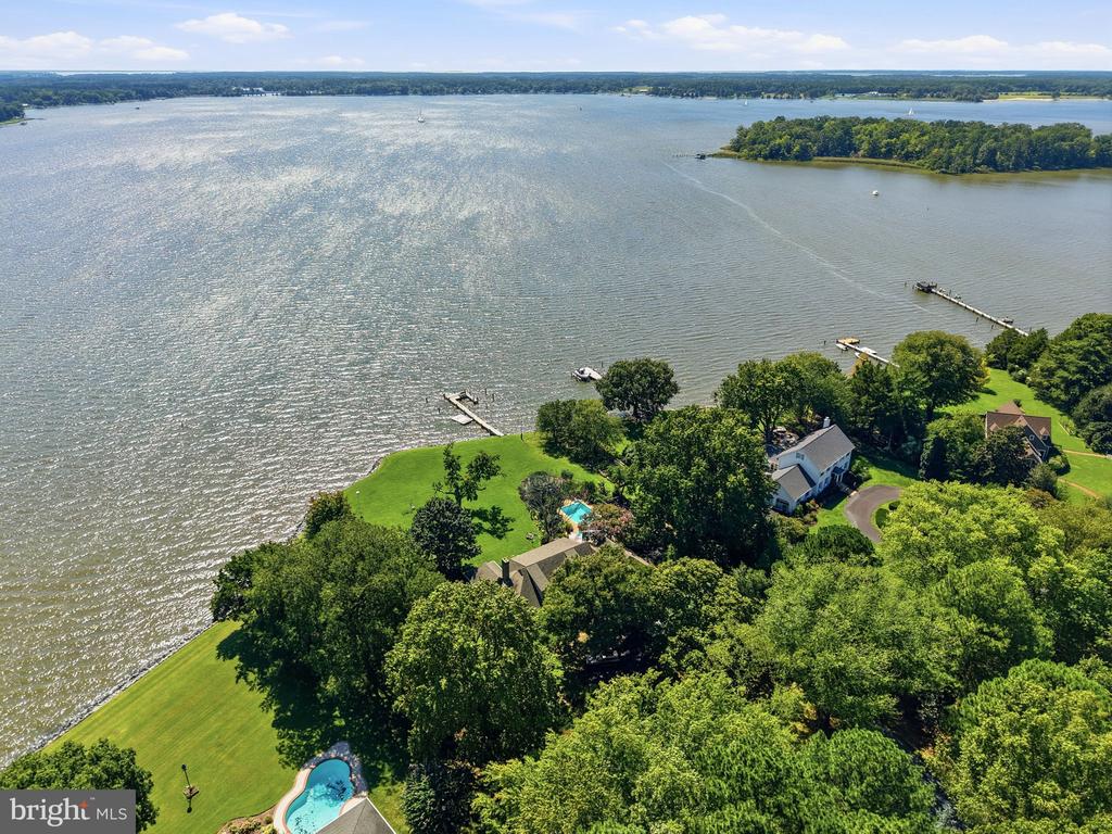 8242 INGLETON CIRCLE