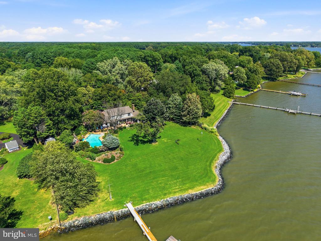 8242 INGLETON CIRCLE