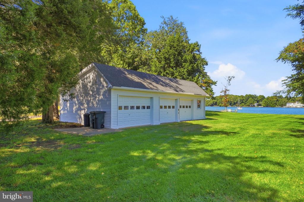 28041 OLD COUNTRY CLUB ROAD