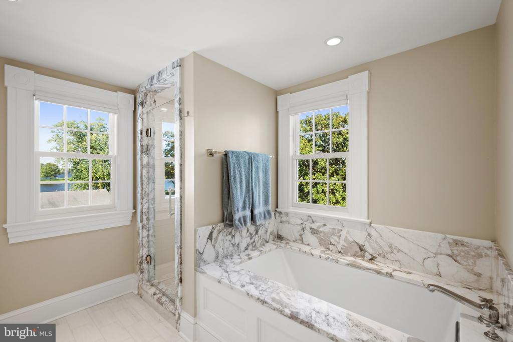 26546 PRESQUILE FARM DRIVE