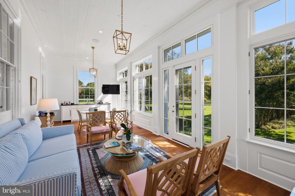 26546 PRESQUILE FARM DRIVE