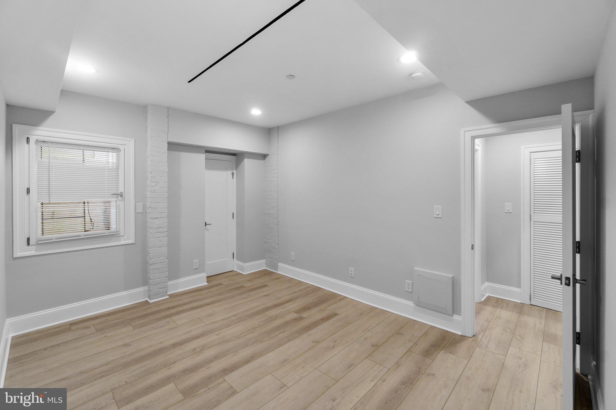 2112 Wyoming AVENUE NW Unit: 2