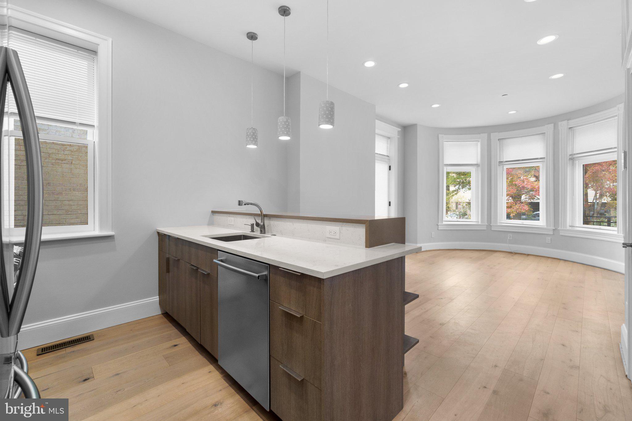 2112 Wyoming AVENUE NW Unit: 2