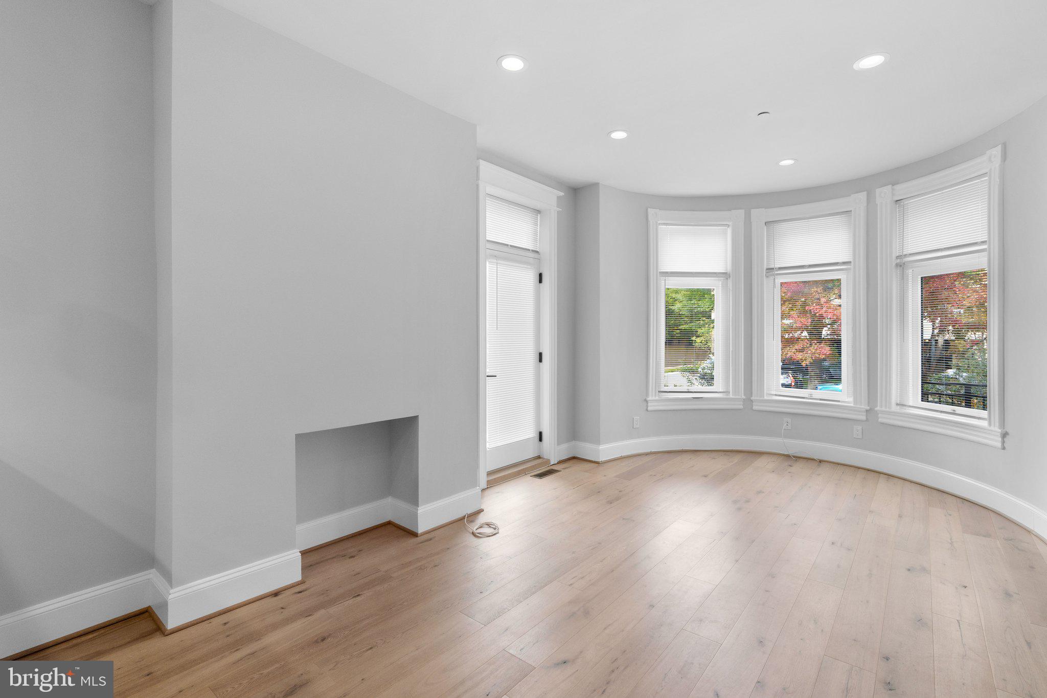 2112 Wyoming AVENUE NW Unit: 2