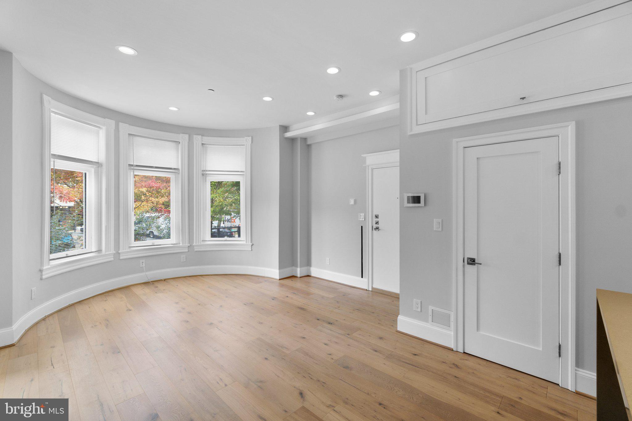 2112 Wyoming AVENUE NW Unit: 2