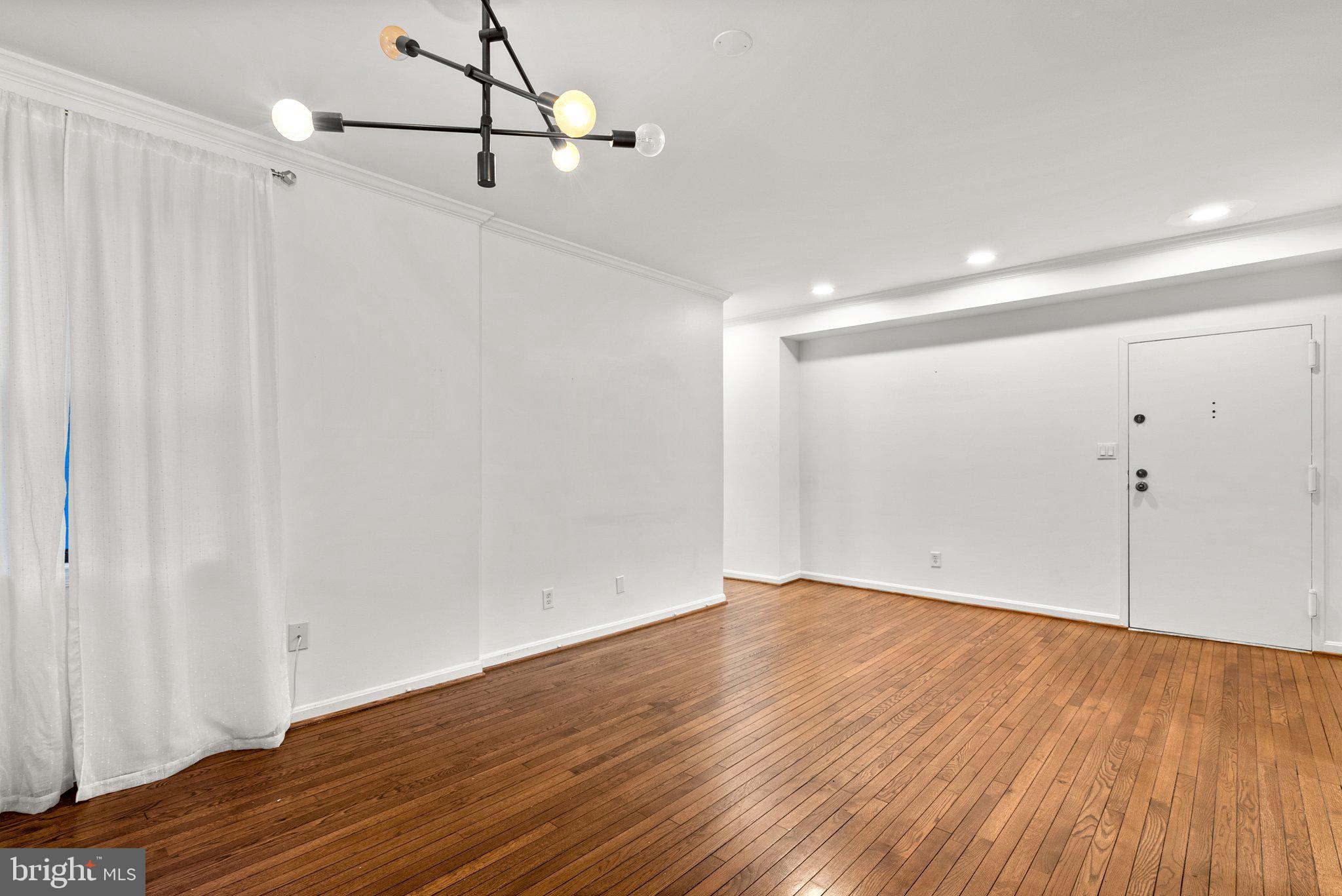 2310 Ashmead PLACE NW Unit: 203