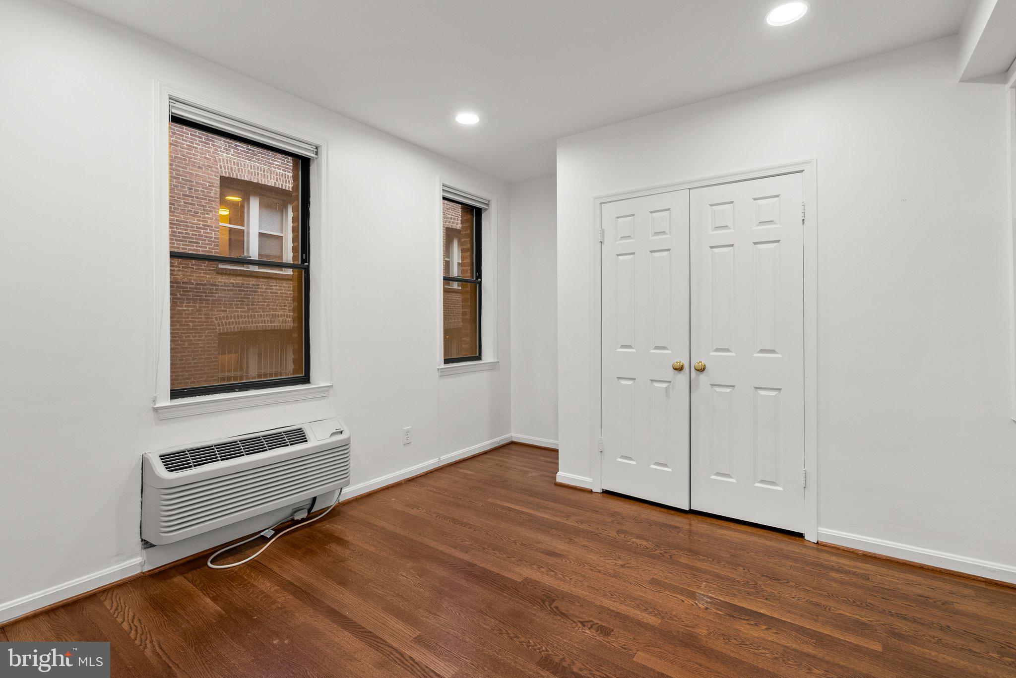 2310 Ashmead PLACE NW Unit: 203