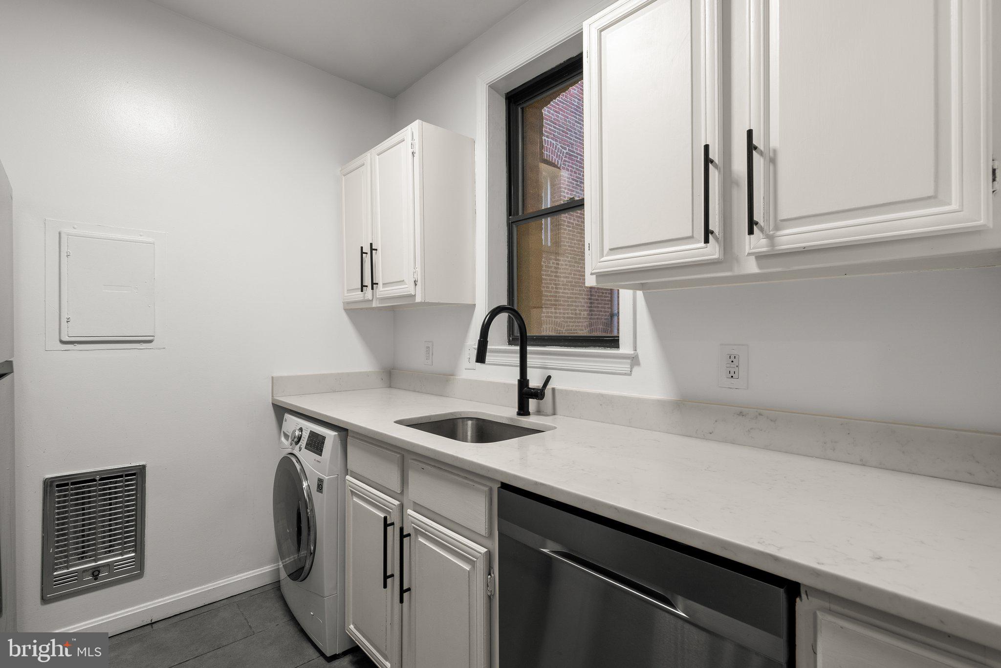 2310 Ashmead PLACE NW Unit: 203