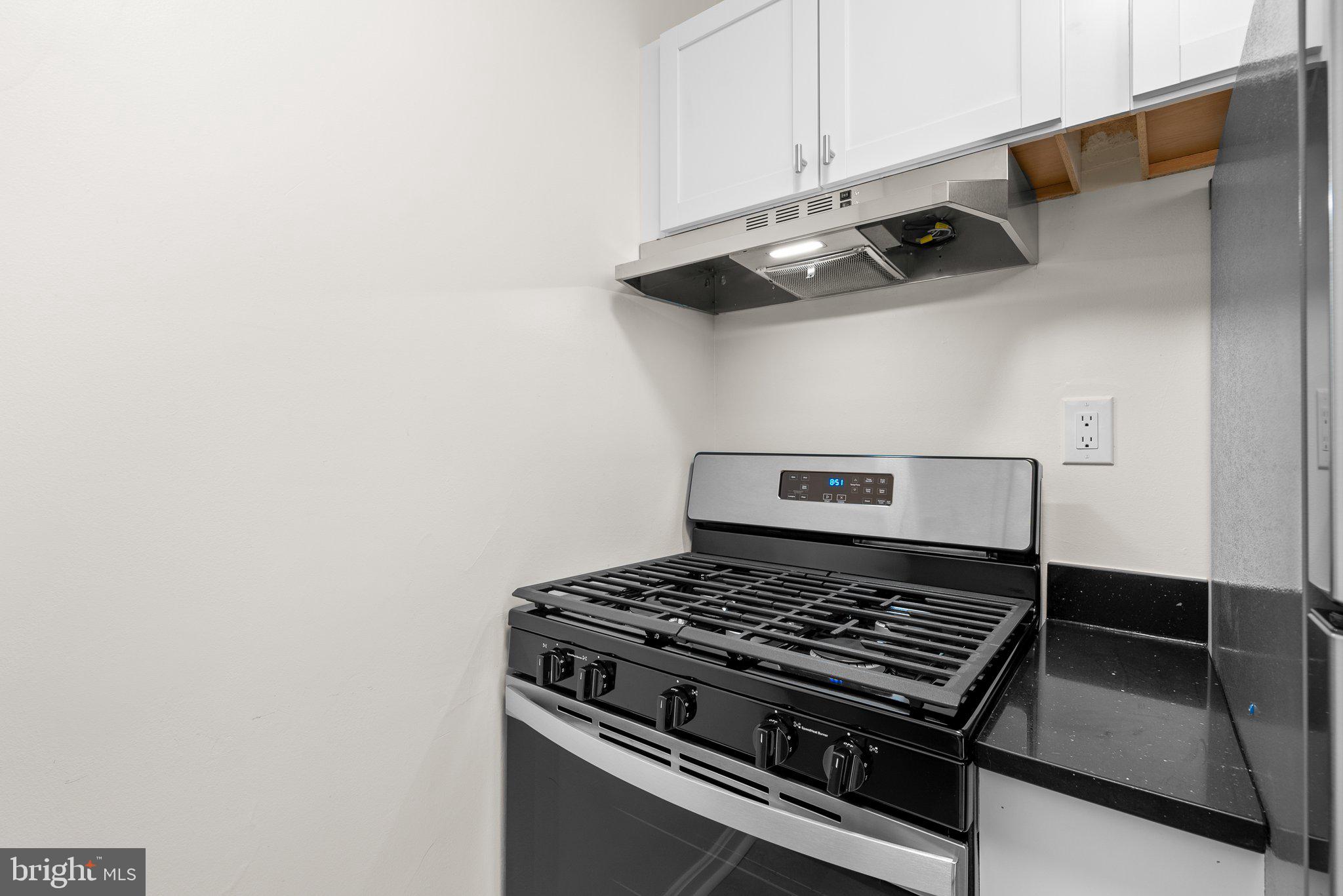 2030 F Street NW Unit: 1010