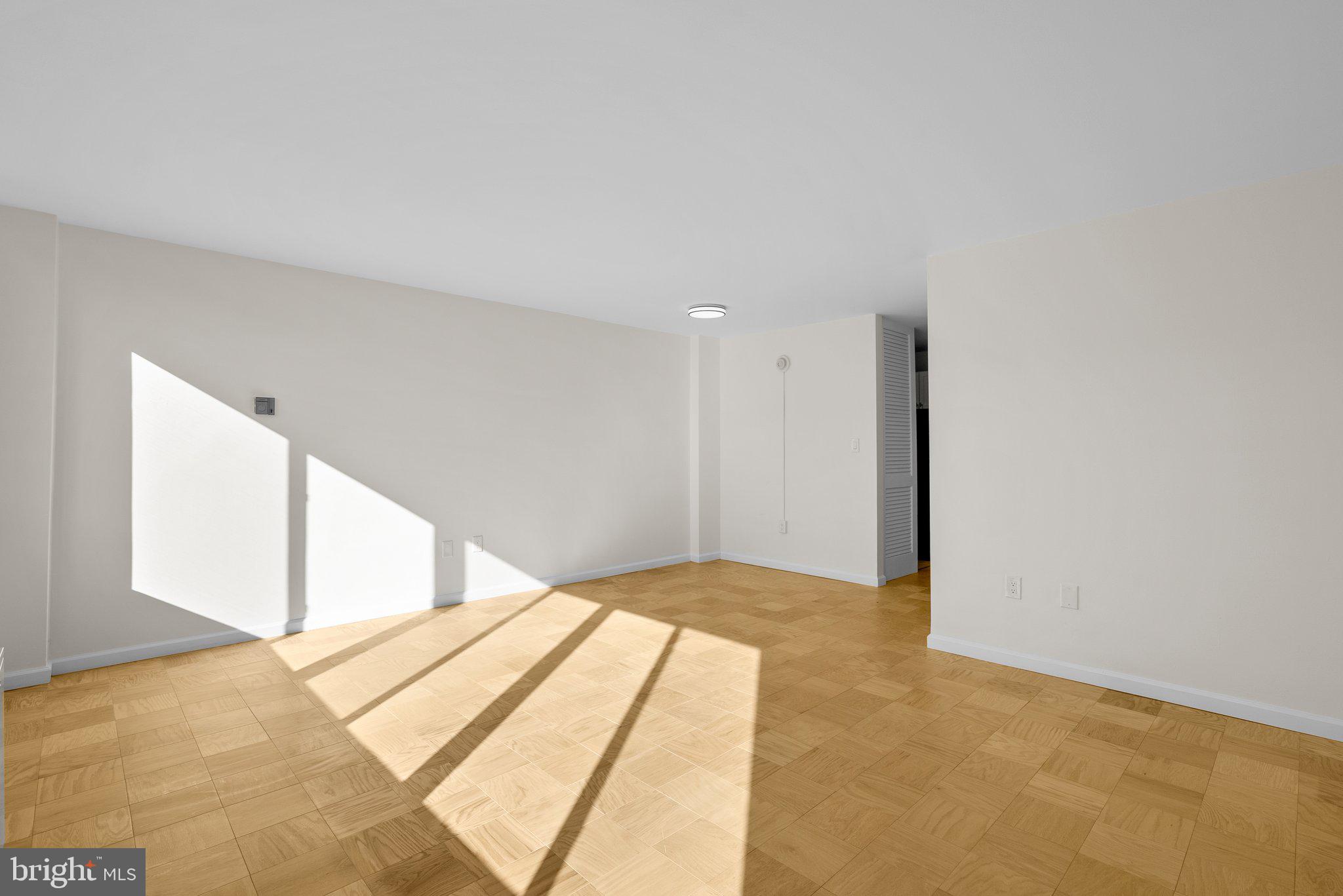 2030 F Street NW Unit: 1010
