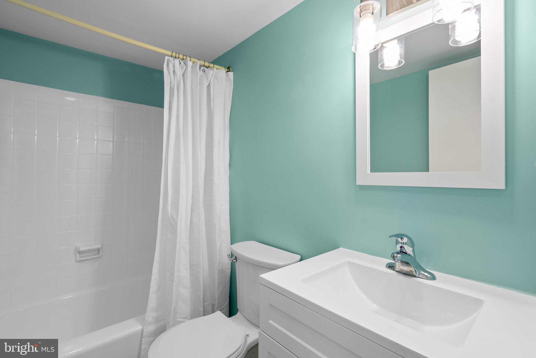 2030 F Street NW Unit: 1010