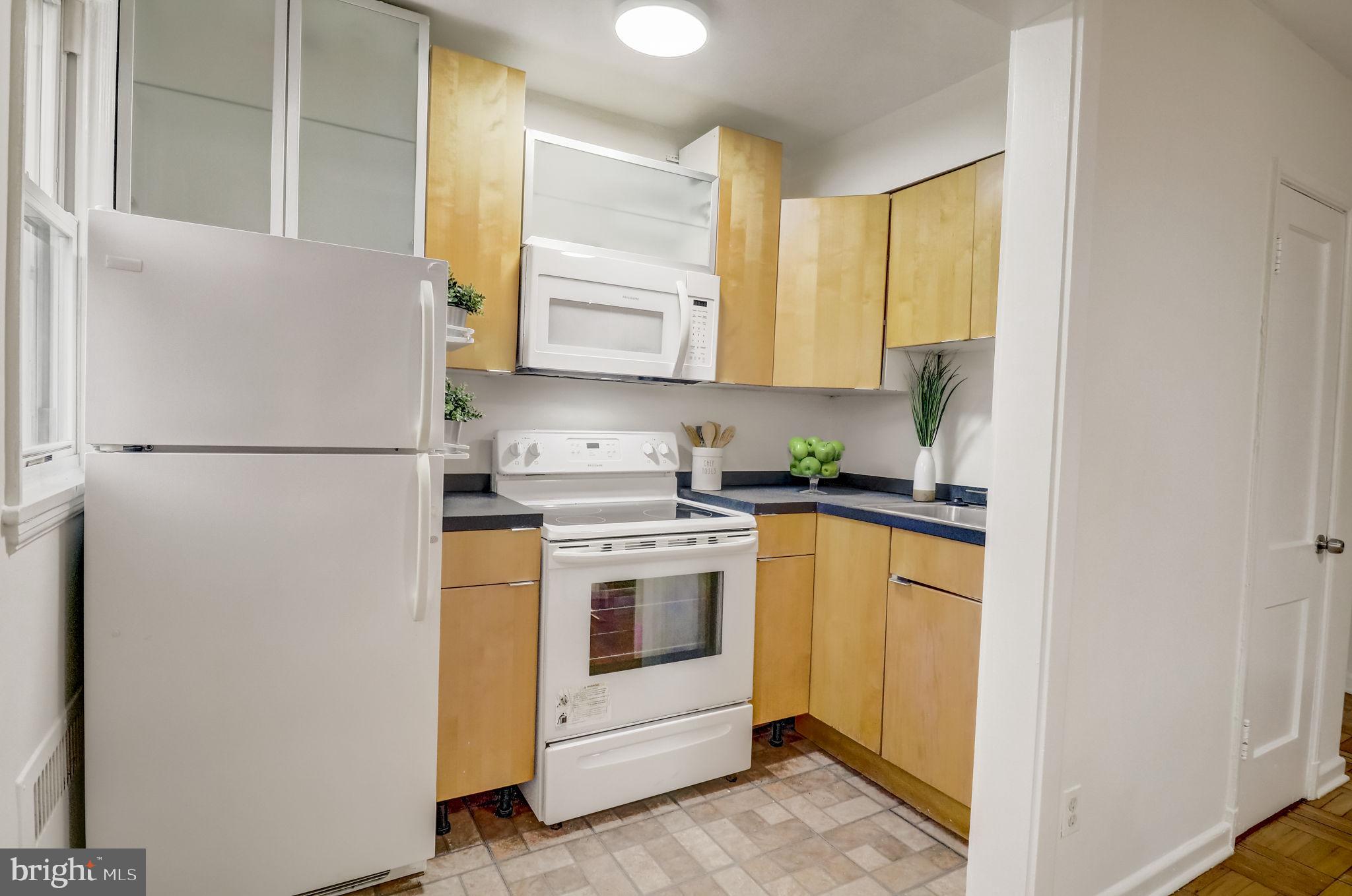 4029 Benton St NW #102