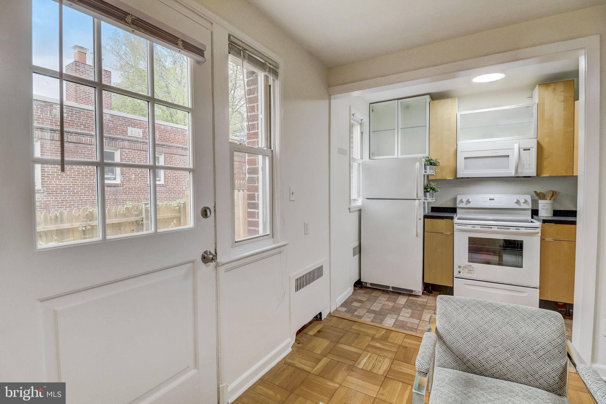 4029 Benton St NW #102