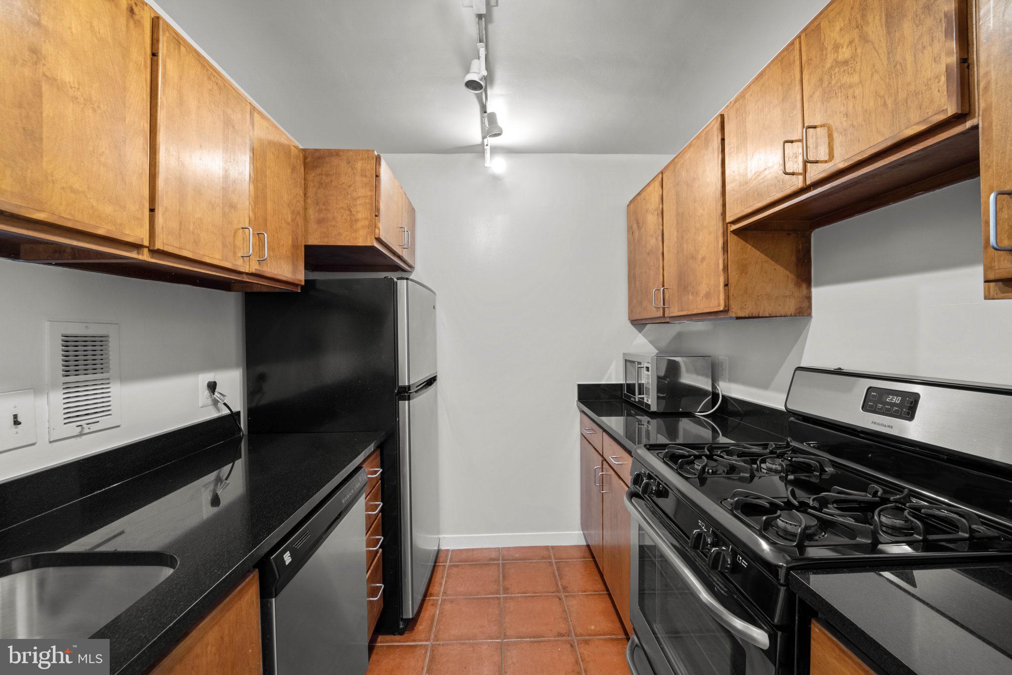 2829 Connecticut Ave NW #401