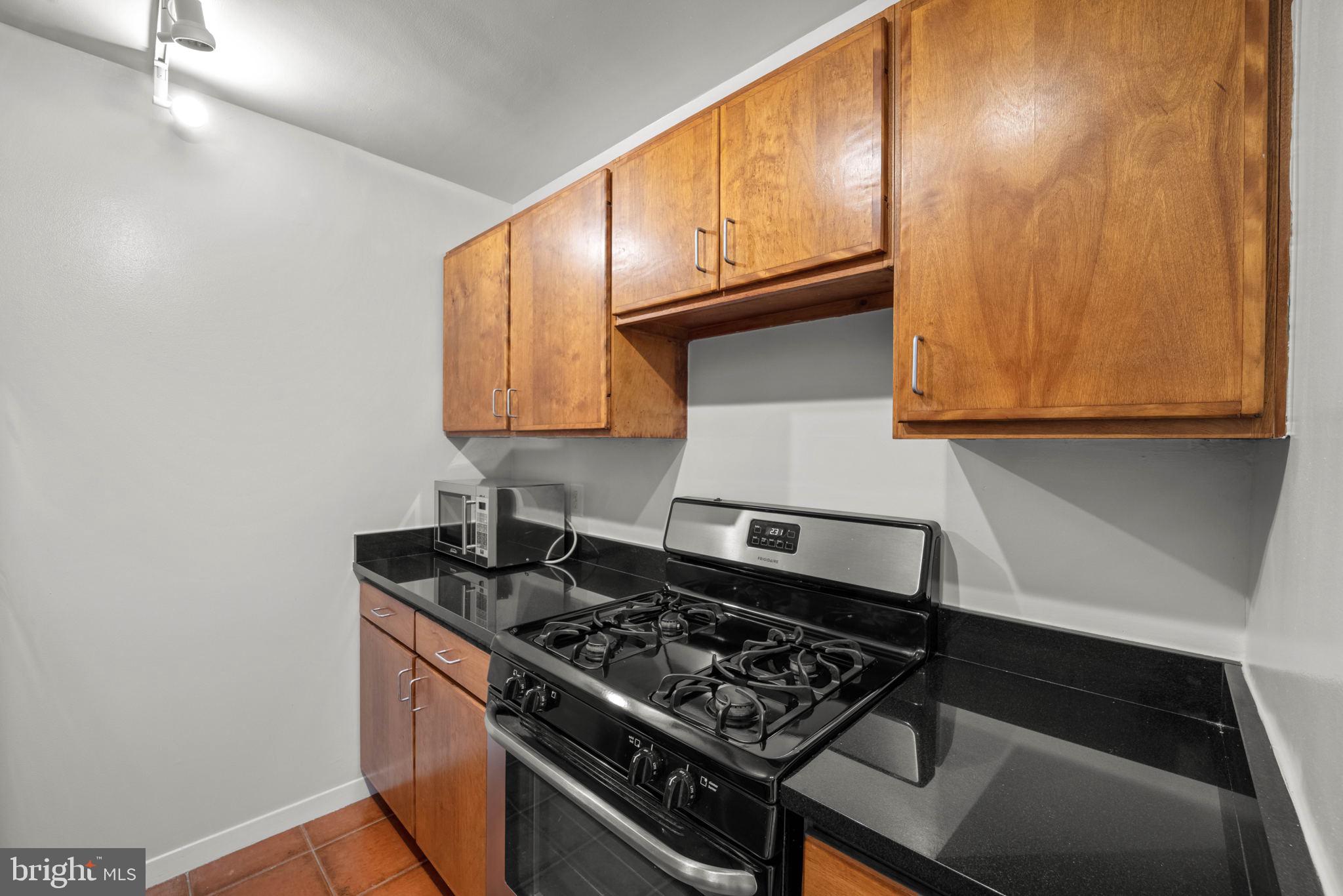 2829 Connecticut Ave NW #401