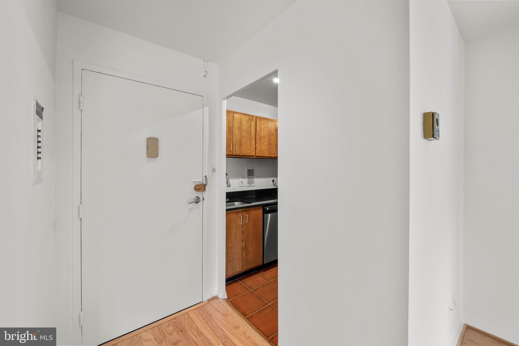 2829 Connecticut Ave NW #401