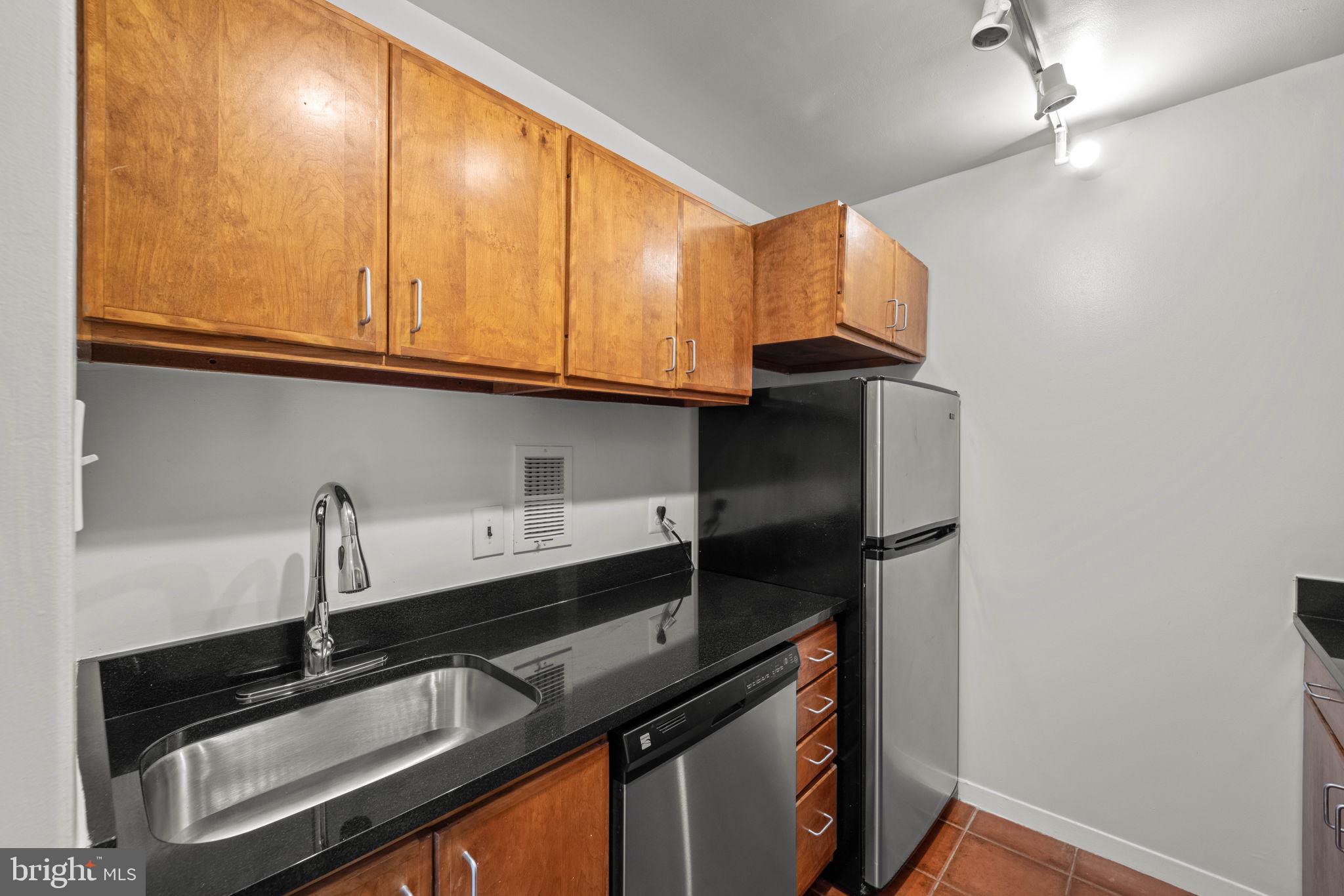 2829 Connecticut Ave NW #401