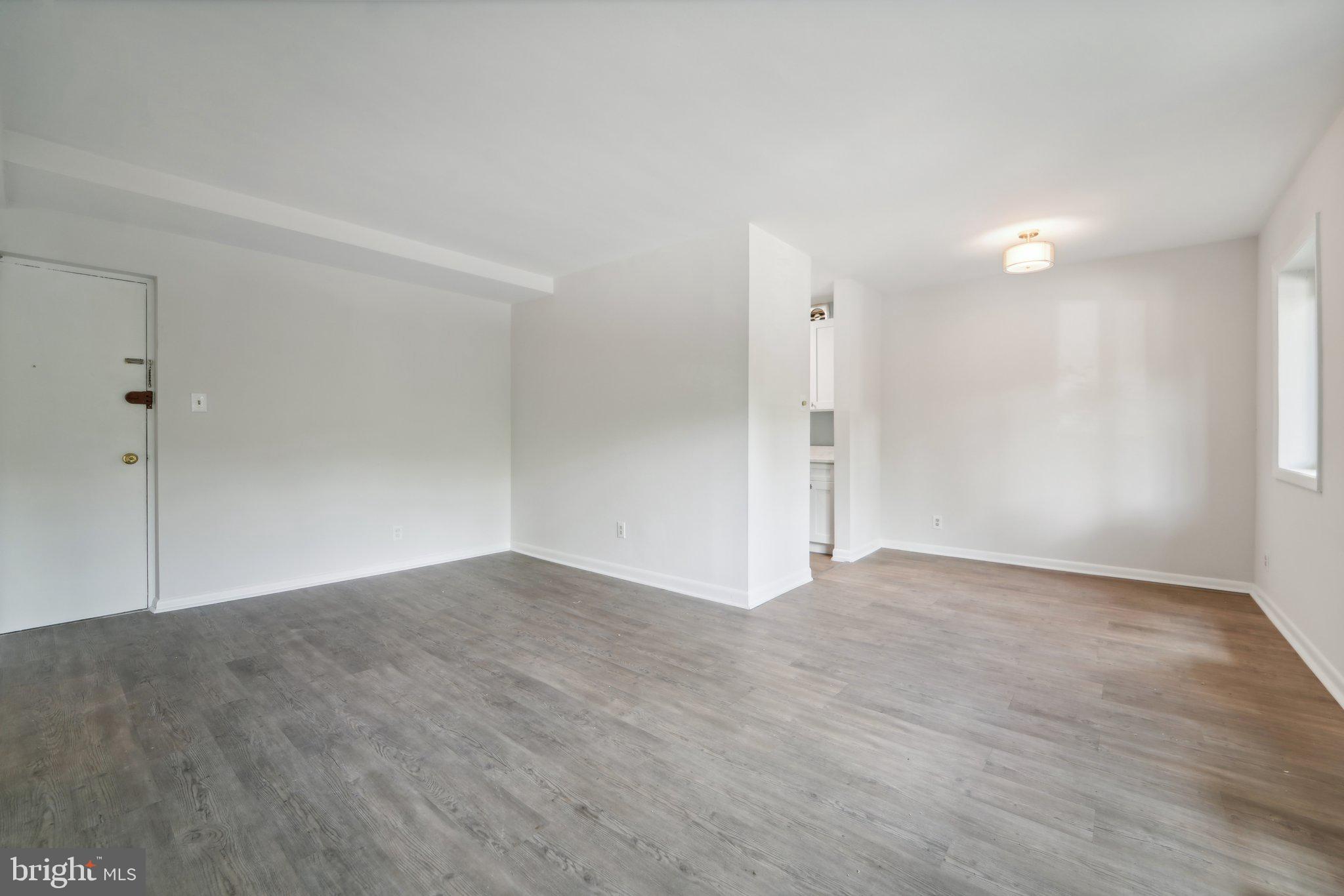 4570 MacArthur Blvd NW #T3