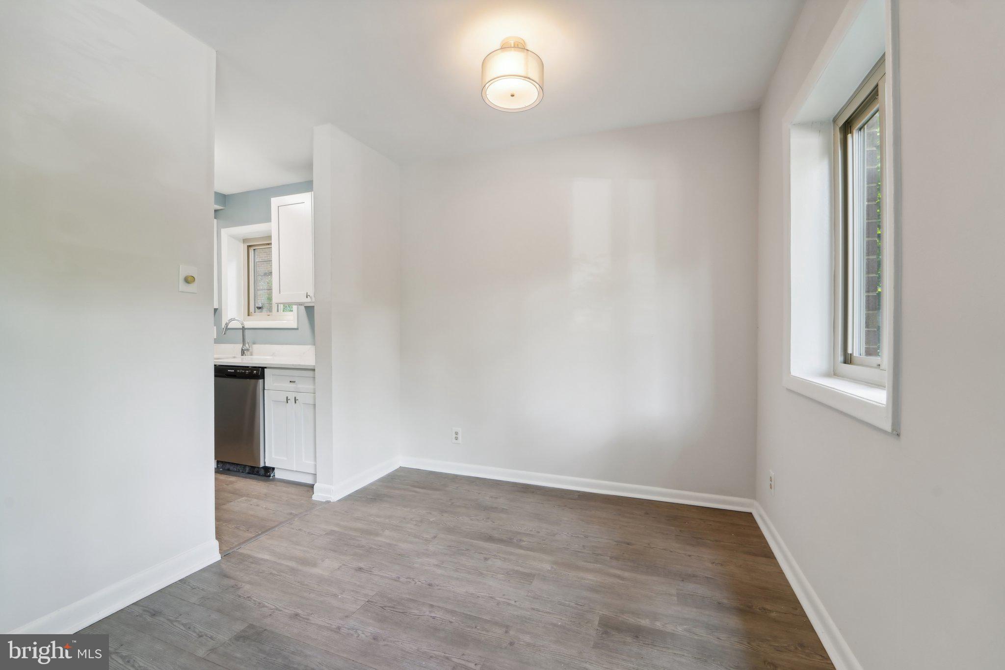 4570 MacArthur Blvd NW #T3