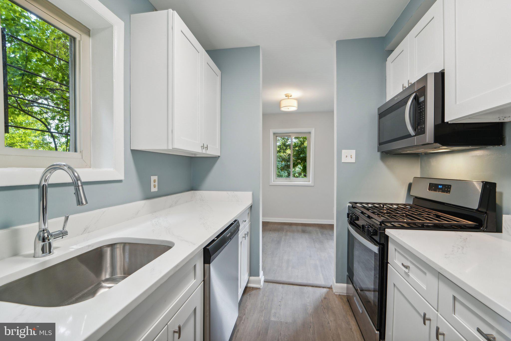 4570 MacArthur Blvd NW #T3