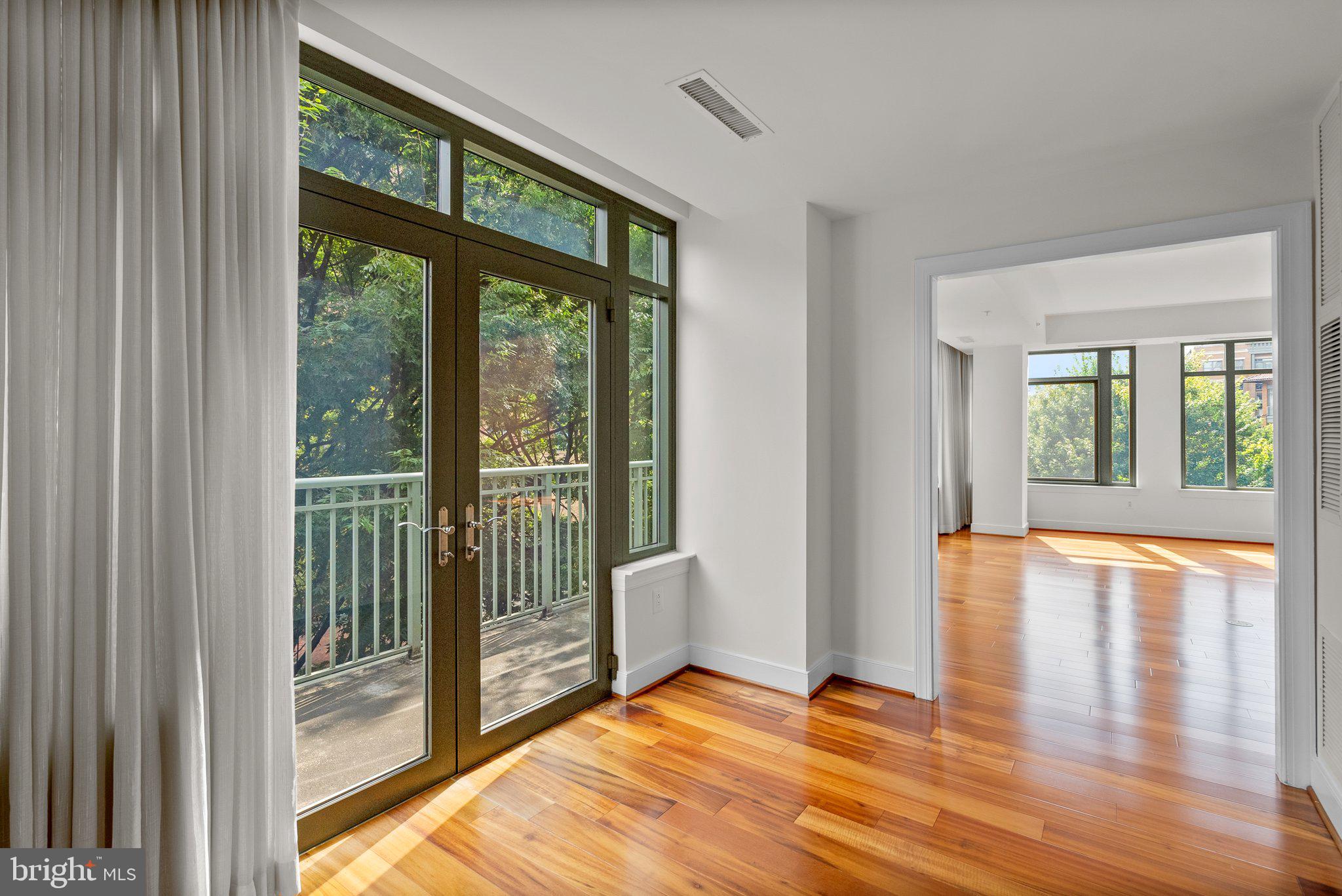 2425 L ST NW #440