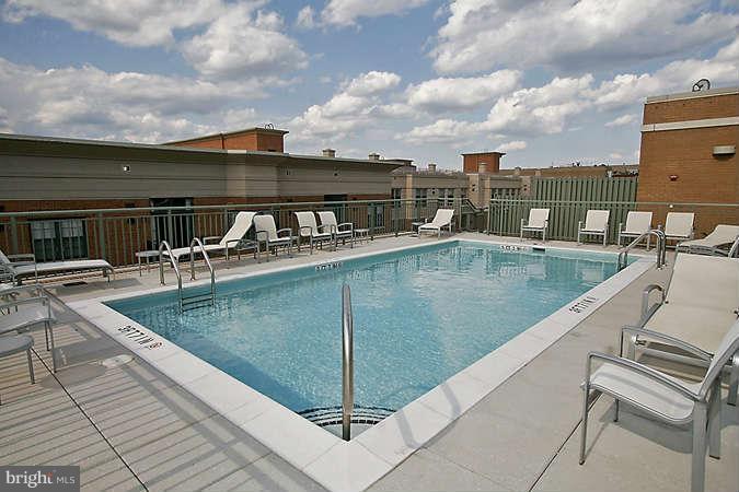 2425 L ST NW #440