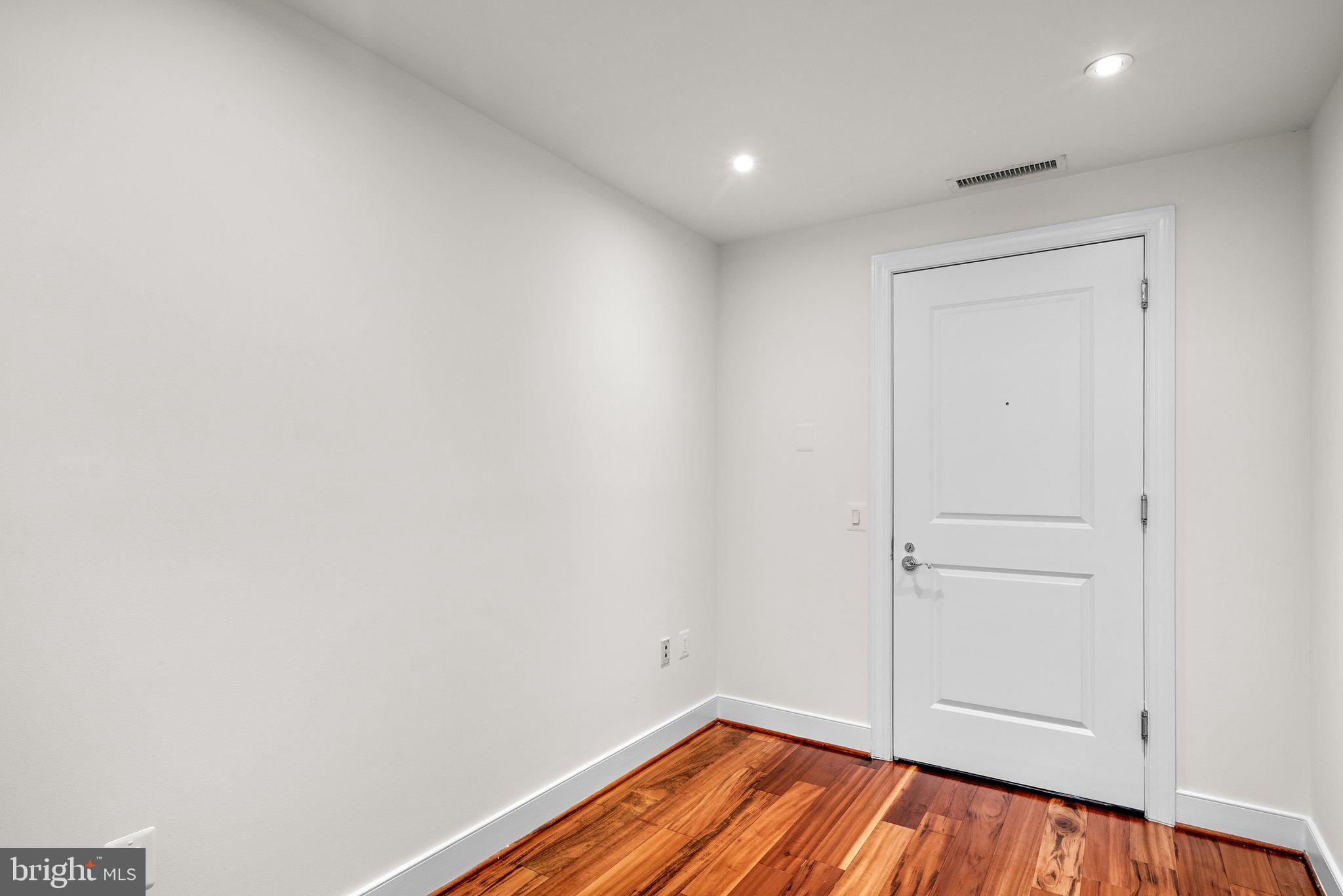 2425 L ST NW #440