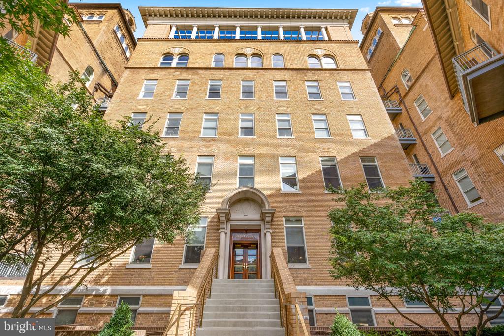 2425 L ST NW #440