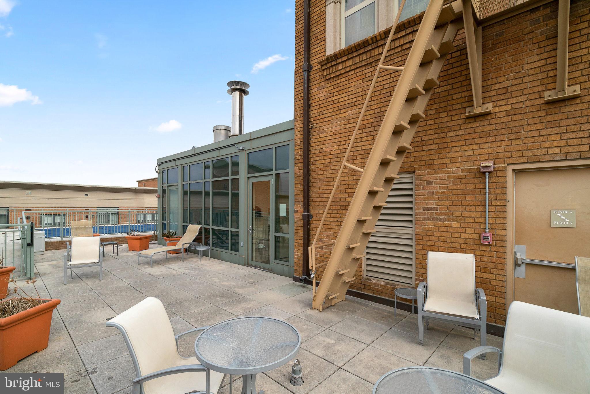2425 L ST NW #440
