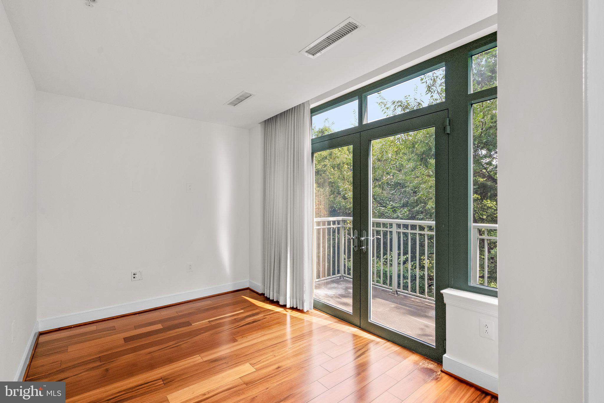 2425 L ST NW #440