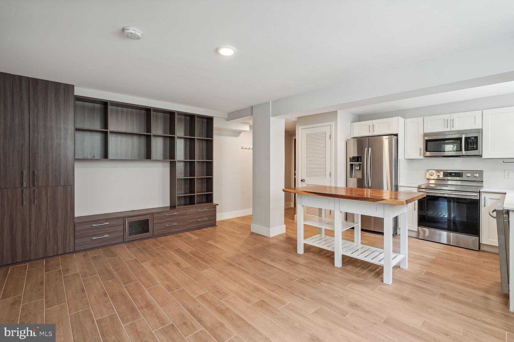 906 GALLATIN ST NW #101
