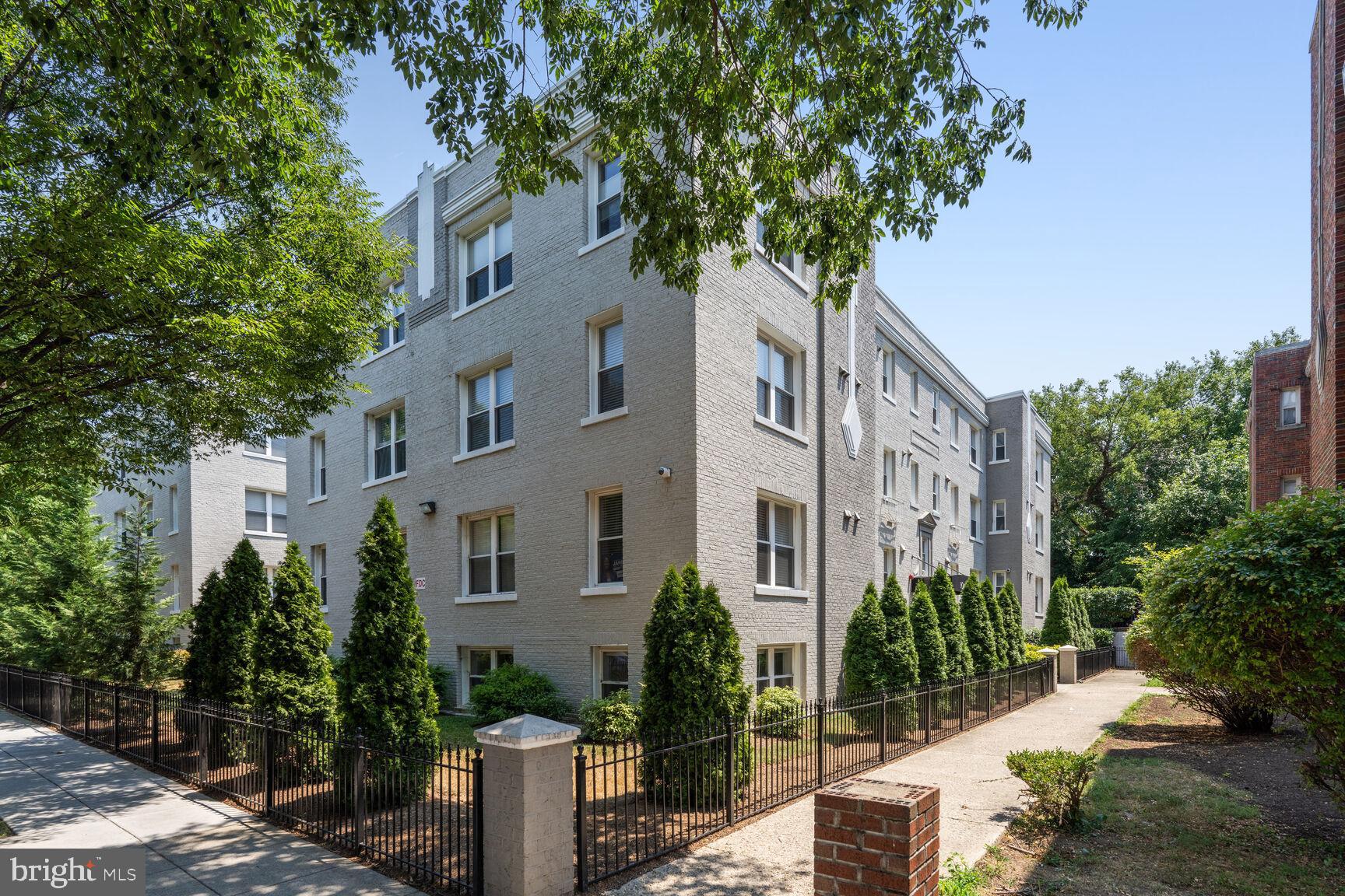 906 GALLATIN ST NW #101
