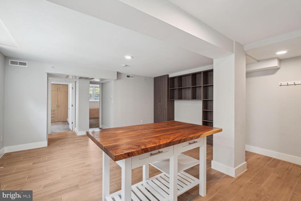 906 GALLATIN ST NW #101