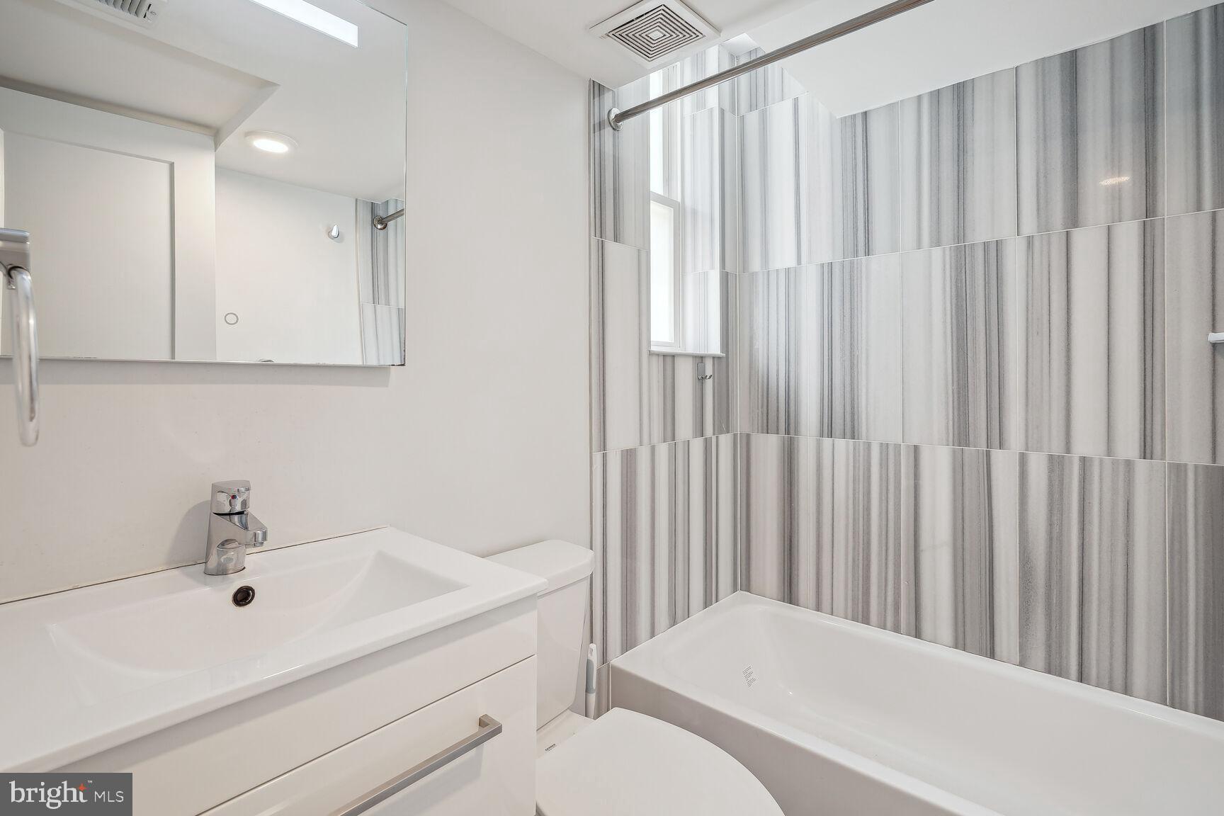 906 GALLATIN ST NW #101