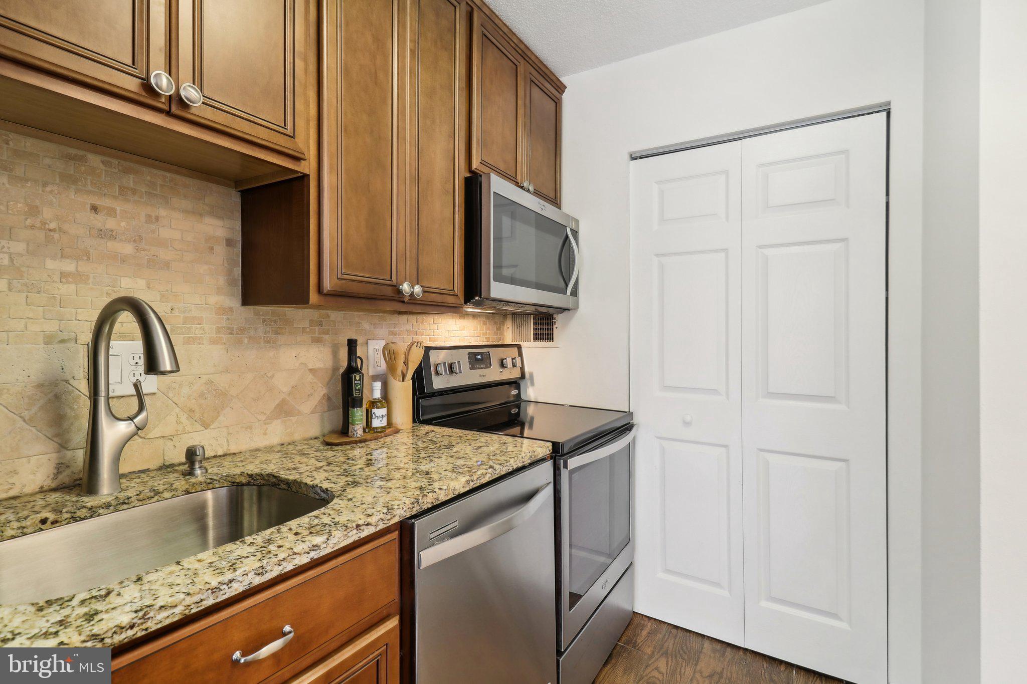 1718 P St NW #717