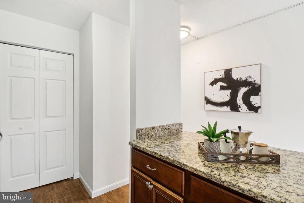 1718 P St NW #717