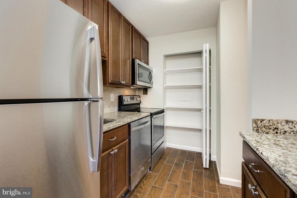 1718 P St NW #717