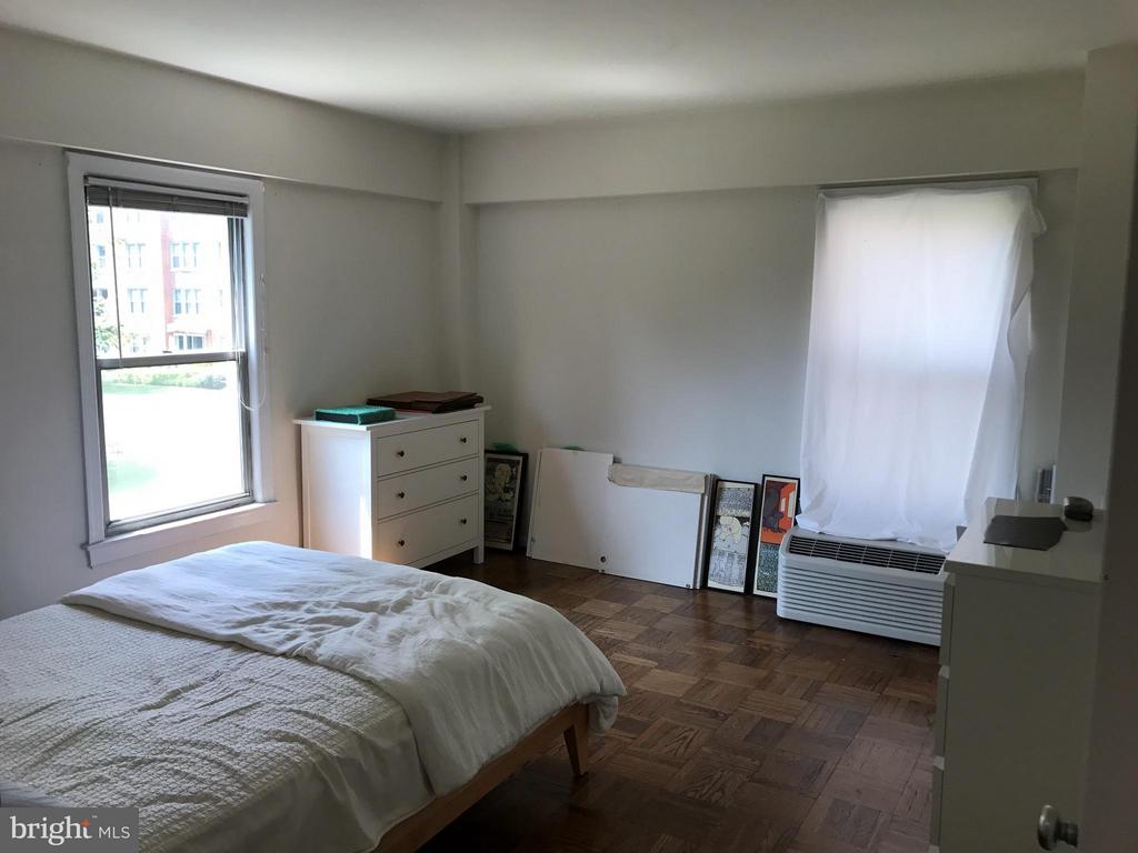 2500 Q ST NW #216