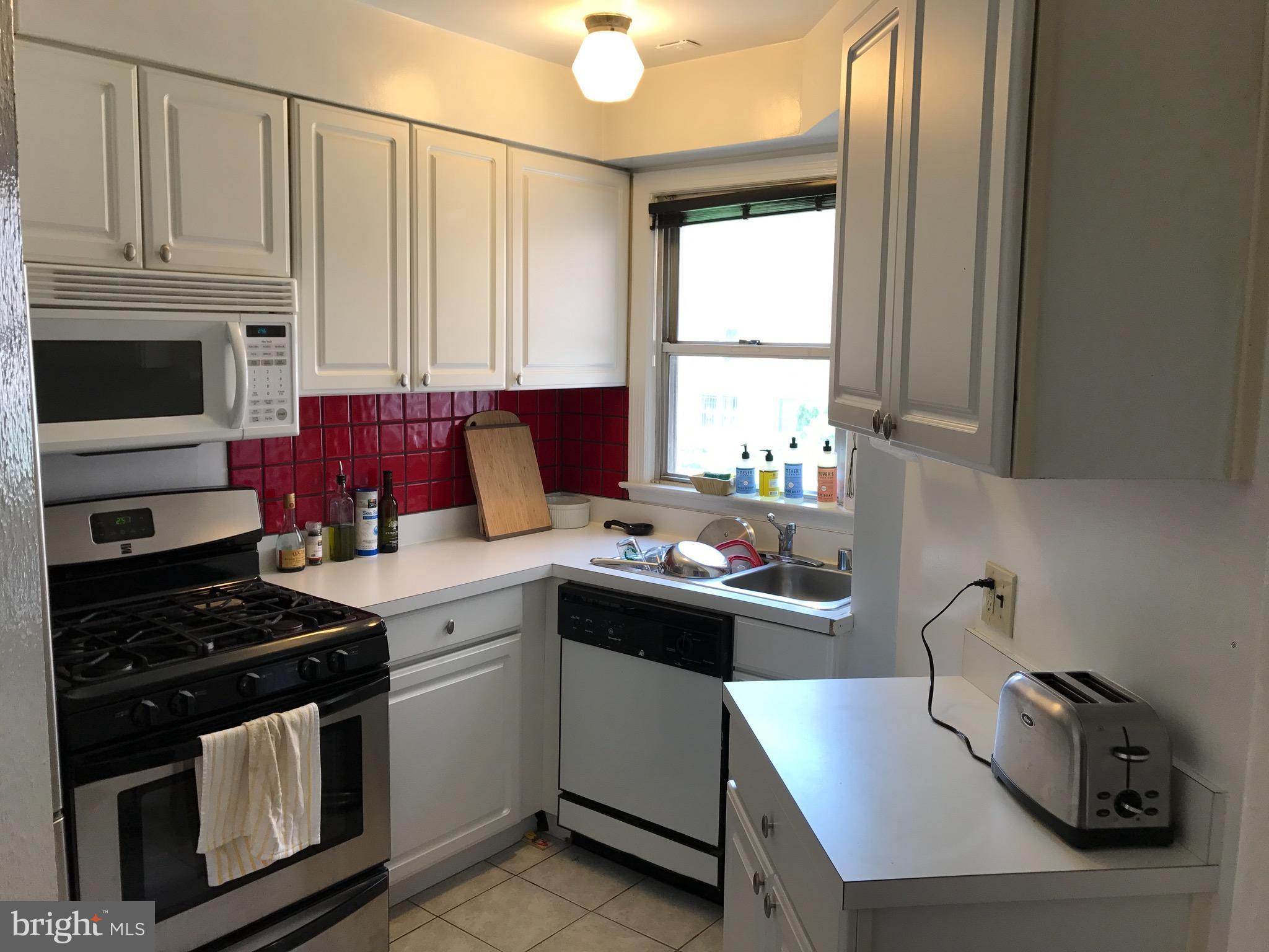 2500 Q ST NW #216