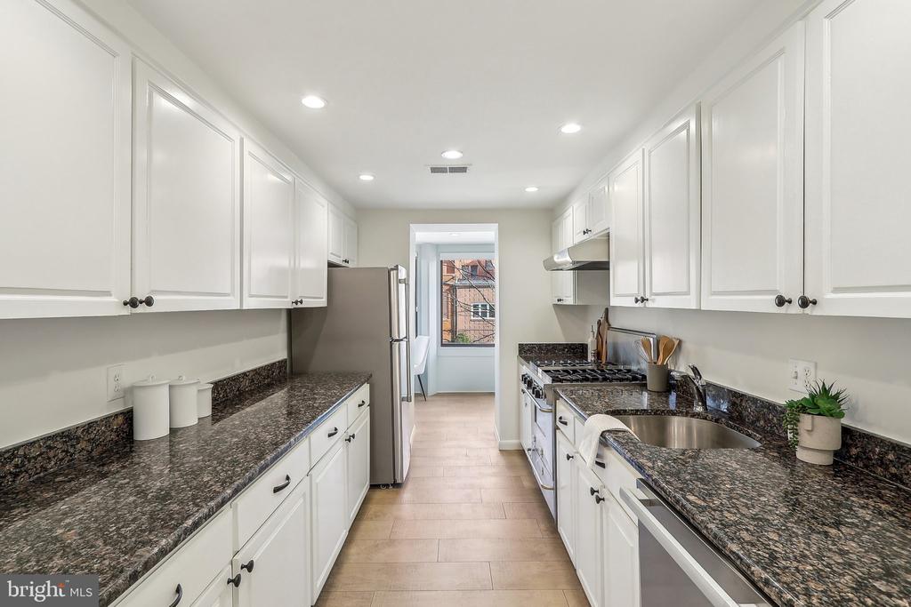 2230 California St NW #3ae