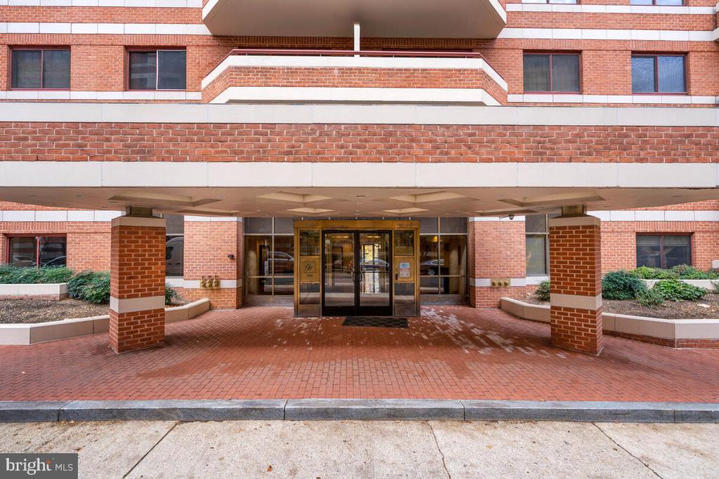2301 N ST NW #202