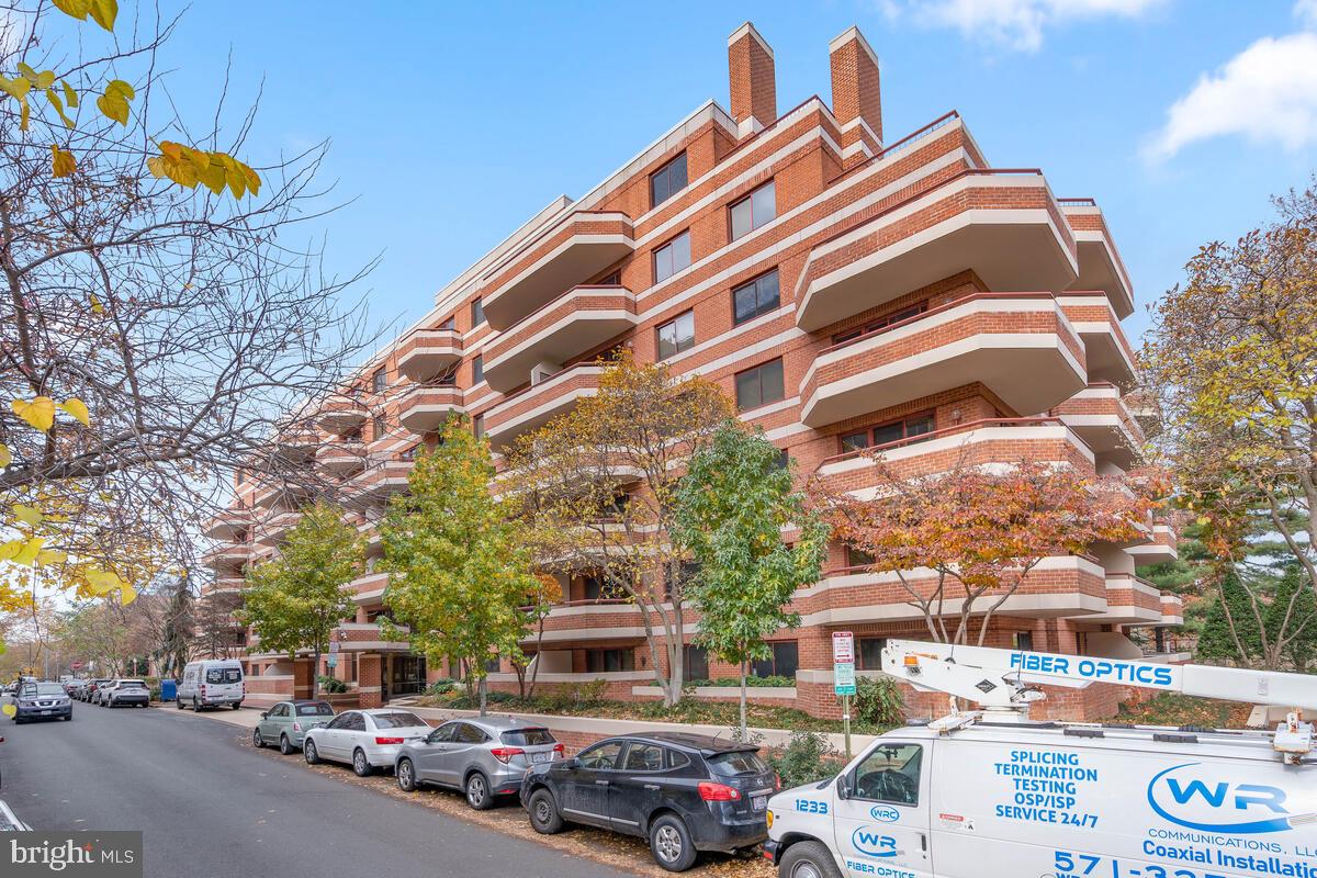 2301 N ST NW #202