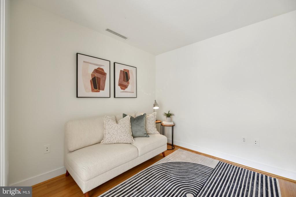 2425 L St NW #530
