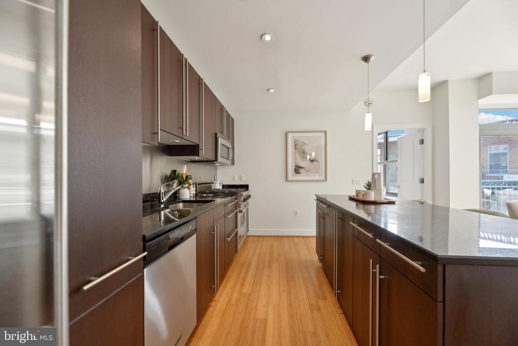 2425 L St NW #530
