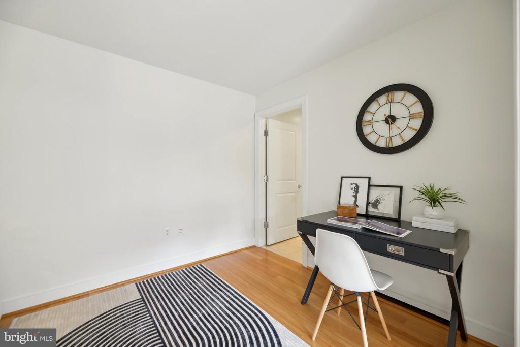 2425 L St NW #530